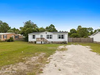 1172 Fifty Lakes Drive, Southport, NC 28461 — 3-bedroom manufactured home in Boiling Spring Lakes, Southport, NC, photo 8 of 52: 1-web-or-mls-CamMediallc.com (13 of 45)
