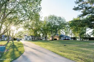 124 Catnip Point Road, Bath, NC 27808 – photo 3: Driveway
