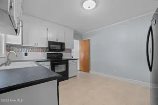 6218 Brassie Drive, Grifton, NC 28530 – photo 18: 33-web-or-mls-LHV_7016
