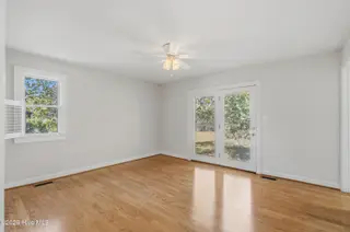 216 Lands End Road, Morehead City, NC 28557 — 3-bedroom home in Spooners Creek, Morehead City, NC, photo 23 of 65: 216 Lands End _ Interior-Exterior (10 of