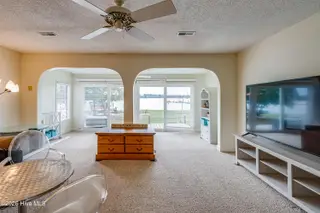 110 S Washington Harbor, Washington, NC 27889 — 3-bedroom townhome in Washington Harbour, Washington, NC, photo 7 of 27