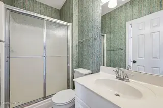 9911 Chrissie Wright Court West, Emerald Isle, NC 28594 – photo 20: 33-web-or-mls-IMG_8269_edit