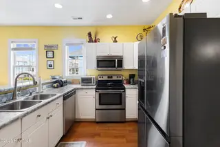 1512 Snapper Lane 1, Carolina Beach, NC 28428 – photo 8: 10_img_5022