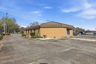 107 E Vernon Avenue, Kinston, NC 28501 – photo 6: 06-107 E Vernon Ave-6