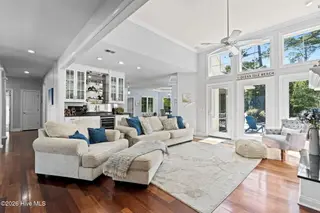 585 Westchester Place SW, Ocean Isle Beach, NC 28469 – photo 12: Living room