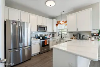 600 Brunswick Drive, Jacksonville, NC 28546 – photo 15: mls-DSC06373