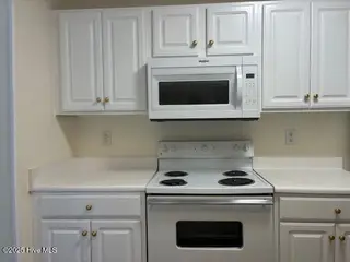 802 Bryce Court H, Wilmington, NC 28405 — 3-bedroom condo in Cape Cottages, Wilmington, NC, photo 8 of 27: 802 Bryce Crt. pic 13