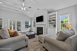 6942 Campbells Ridge Drive SE, Leland, NC 28451 – photo 7: 10_living room