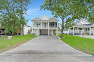 112 NE 27th Street, Oak Island, NC 28465 – photo 5
