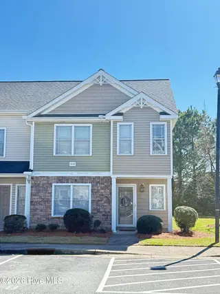 4136 Kittrell Farms Drive V8, Greenville, NC 27858 – photo 2: IMG_6329