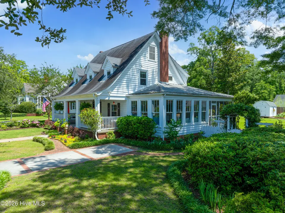 2306 Chestnut Street, Wilmington, NC 28405 – photo 1 of 42: unnamed