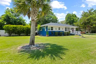 100 Dewitt Street, Jacksonville, NC 28540 — 3-bedroom home in Oak Grove, Jacksonville, NC, photo 5 of 38
