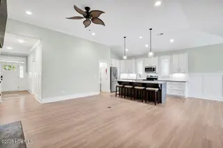 7028 Bonaventure Street SW, Ocean Isle Beach, NC 28469 – photo 13: 7028BonaventureStreetSouthwest-10