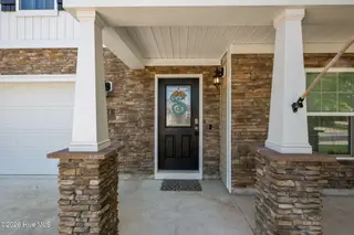 324 Frida Road, New Bern, NC 28560 – photo 6: Front Porch 02