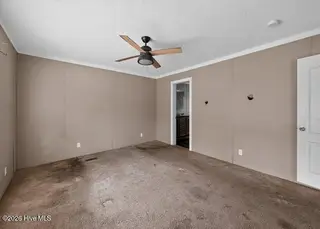 2184 Creekwood Court SW, Supply, NC 28462 — 3-bedroom manufactured home in Holden Beach, Supply, NC, photo 15 of 20