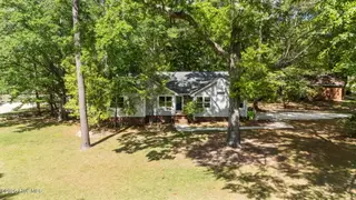 289 Gatewood Drive, New Bern, NC 28562 – photo 13: 13-web-or-mls-DJI_20260420153917_0052_D