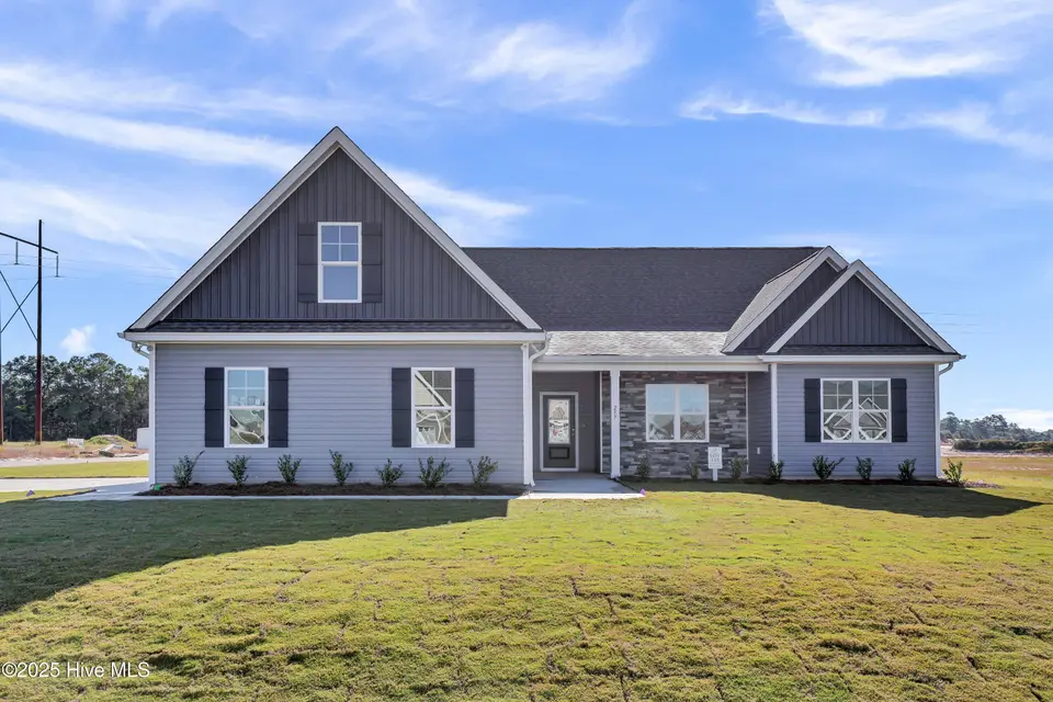257 Talbert Drive, Rocky Point, NC 28457 – photo 1 of 41: 6G8A5520
