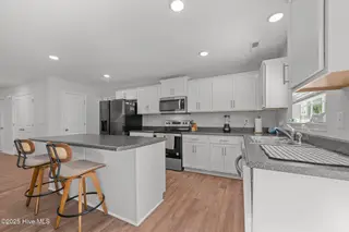 4569 Sandstone Drive, Greenville, NC 27858 – photo 12: 22-web-or-mls-LHV_6709