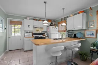 1112 Shepard Street, Morehead City, NC 28557 – photo 11: Kitchen