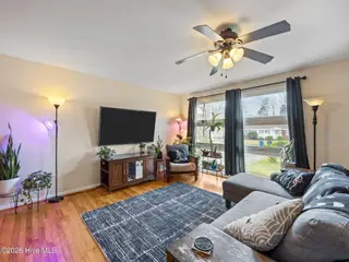 706 Vernon Drive, Jacksonville, NC 28540 – photo 5: 6-web-or-mls-706 Vernon Dr. 6