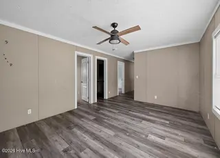 2184 Creekwood Court SW, Supply, NC 28462 — 3-bedroom manufactured home in Holden Beach, Supply, NC, photo 8 of 20