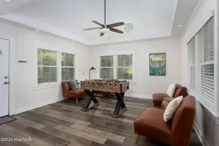 8 N 23rd Street, Wilmington, NC 28405 — 3-bedroom home, Wilmington, NC, photo 17 of 34: family-room-01a