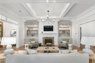 2209 Front Street, Beaufort, NC 28516 – photo 5: Living room