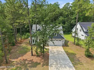 942 Greenbriar Drive, Vass, NC 28394 – photo 4: 20260730184213535927000000-o