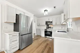 216 Carolina Pines Boulevard, New Bern, NC 28560 – photo 10: New Fridge And Range!