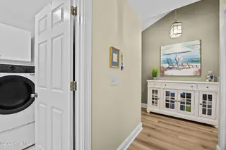 1304 Two Mile Circle E, Wilmington, NC 28405 – photo 5: 6_foyer
