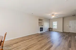 472 Comfort Road, Richlands, NC 28574 – photo 5: living room (1 of 2)