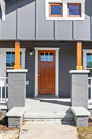 513 S 13th Street, Wilmington, NC 28401 – photo 6: 006_513_south_13th_street-06_243