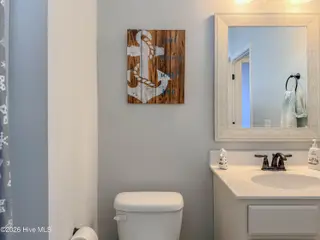 7830 Champlain Drive, Wilmington, NC 28412 – photo 16: First Floor Bathroom