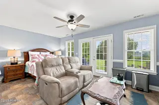 1800 Bay Street 206, Morehead City, NC 28557 – photo 9: 29-web-or-mls-1800 Bay St 206 - 037