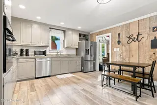 1407 Rondo Drive, Greenville, NC 27858 – photo 14: 35-web-or-mls-IMG_0047
