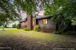 102 Southridge Drive, Greenville, NC 27858 – photo 4: 4