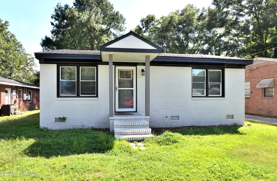 417 Dexter Street, Rocky Mount, NC 27803 – photo 1 of 46: Front View