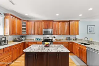 601 River Ridge Drive Unit 3, Shallotte, NC 28470 — 3-bedroom townhome in Rivers Edge, Shallotte, NC, photo 11 of 49: 601RiverRidgeDrUnit3 - 12
