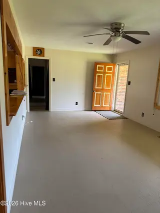 103 Bridle Path Road, Goldsboro, NC 27534 – photo 4: Living Room 2