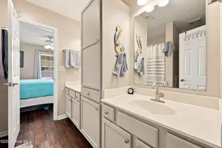 303 Barbour Road 703, Morehead City, NC 28557 – photo 19: Jack n Jill Bathroom