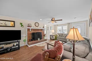 7108 Carolina Beach Road, Wilmington, NC 28412 – photo 12: 18_living room