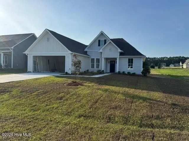 154 Cripple Creek Drive, Swansboro, NC 28584 – photo 1 of 8: Front