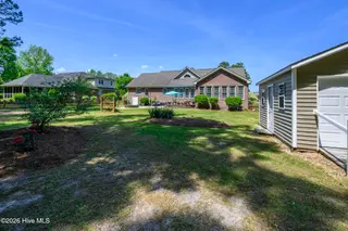 135 Staffordshire Drive, New Bern, NC 28562 – photo 7: 135 Staffordshire Drive, New Bern