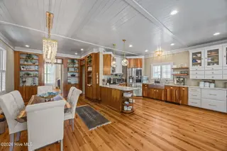 604 E Front Street, New Bern, NC 28560 – photo 18: dining room open to the kitchen