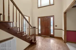 3325 Amber Drive, Wilmington, NC 28409 – photo 4: Amber3325-2foyshaneL33A9403-CR2