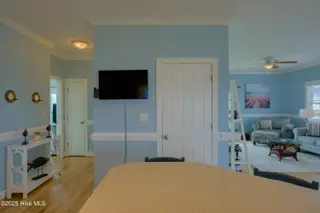 625 New River Inlet Road, North Topsail Beach, NC 28460 – photo 19: 625 New River Inlet Road - Interiors - E
