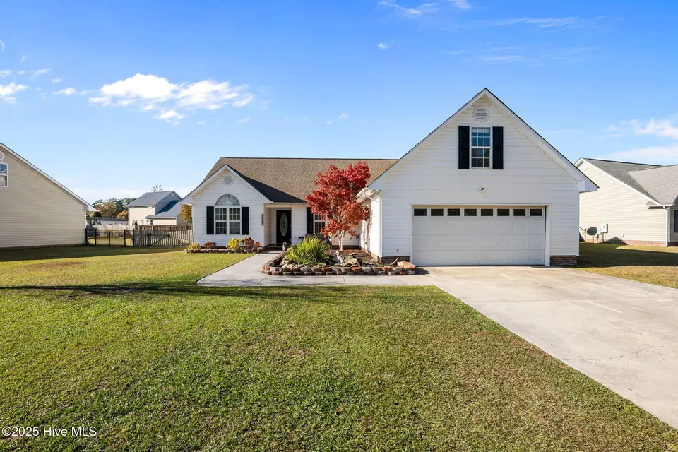 155 Macdonald Boulevard, Havelock, NC 28532 – photo 1 of 36: 2-web-or-mls-DSC_9850