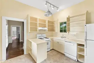 416 Castle Street, Wilmington, NC 28401 – photo 21