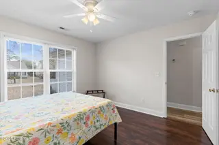 103 NE 5th Street, Oak Island, NC 28465 – photo 16: 20-web-or-mls-CAMMediaLLC.com (20 of 40)