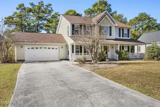 438 Star Hill Drive, Cape Carteret, NC 28584 – photo 6: 6-web-or-mls-438-Star-Hill-Dr-Nov-2025-0